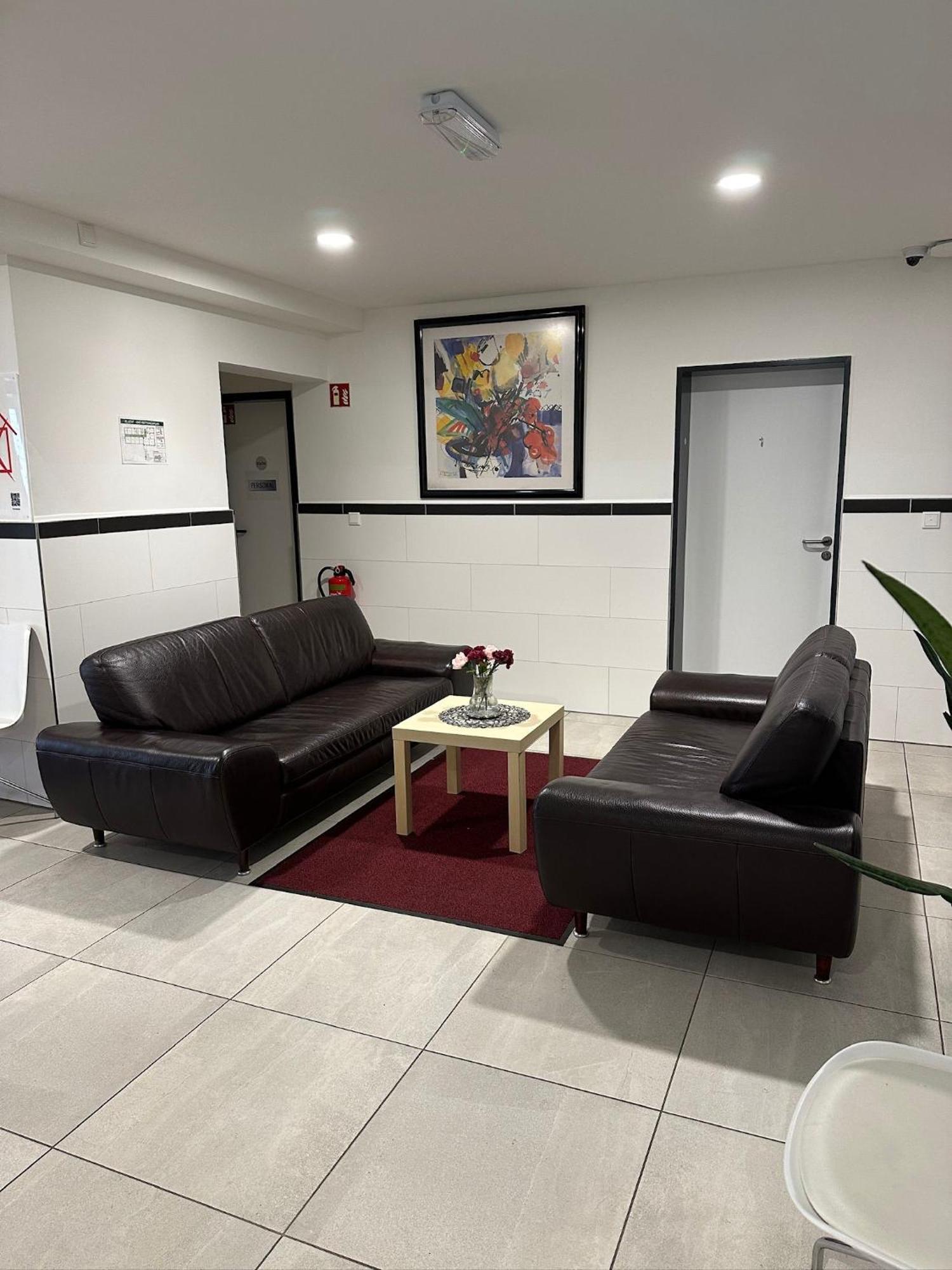 Mk Hostel Oyten - Free Wifi & Parking - 24H Check-In Exterior photo